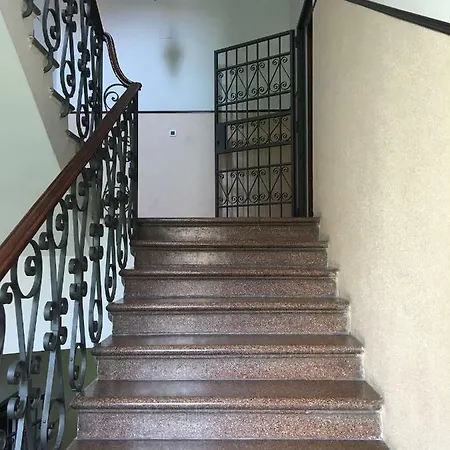 Apartment Chez Fratellini, Deluxe Flat With Garden & Parking *